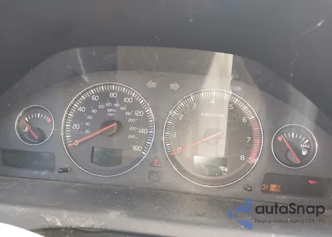 2004 Volvo V70 2.4 из США, поврежденный, VIN YV1SW61T542451108